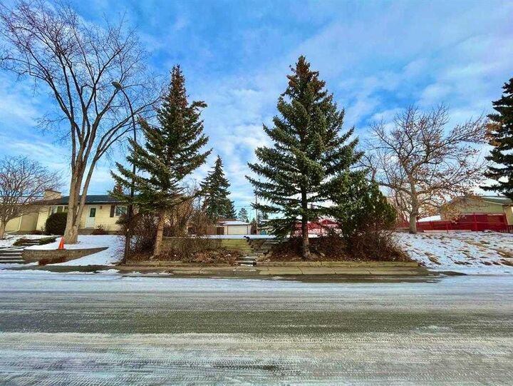 783 Maryvale Way NE — photo 1