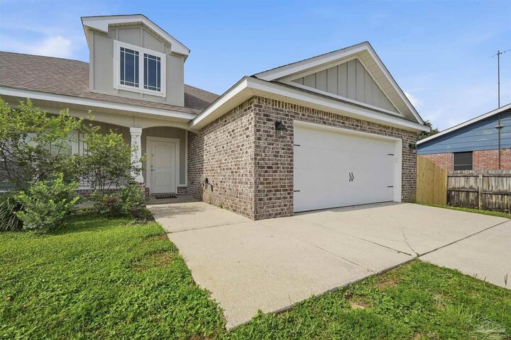 Property Photo:  4343 Lorraine Ct  FL 32563 