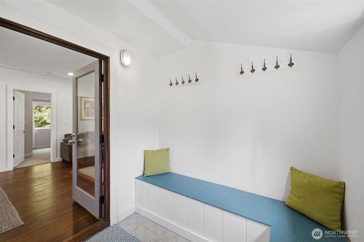 Property Photo: 5524 S Leo Street WA 98178