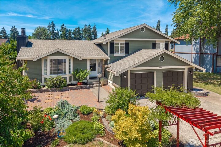Property Photo:  15506  20th Avenue Ct E  WA 98445 