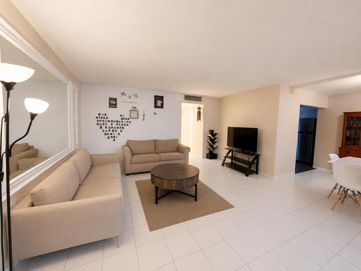 Property Photo: 5203 NE 24th Terrace B108 FL 33308
