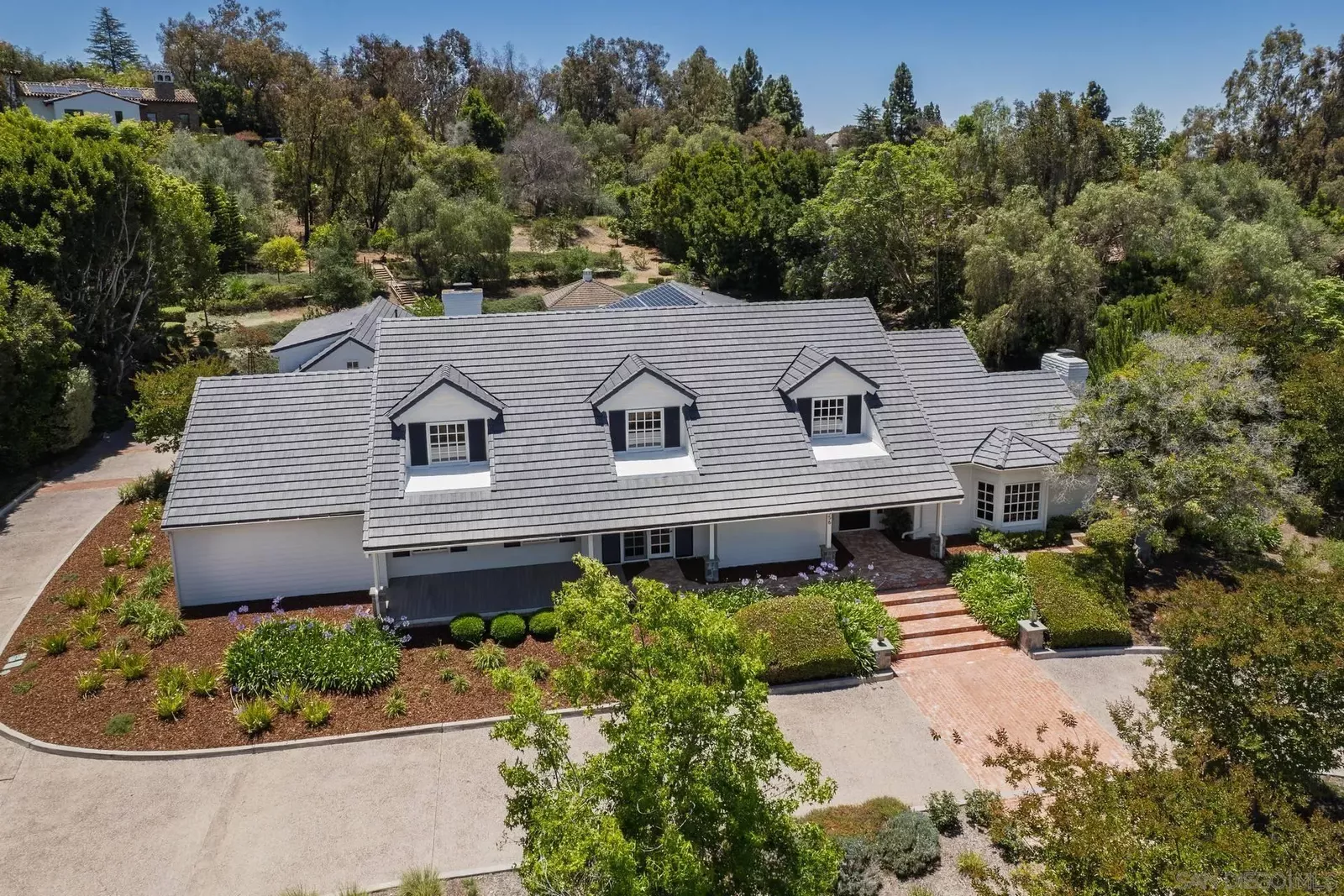 Property Photo: 6056 Calle Camposeco CA 92067
