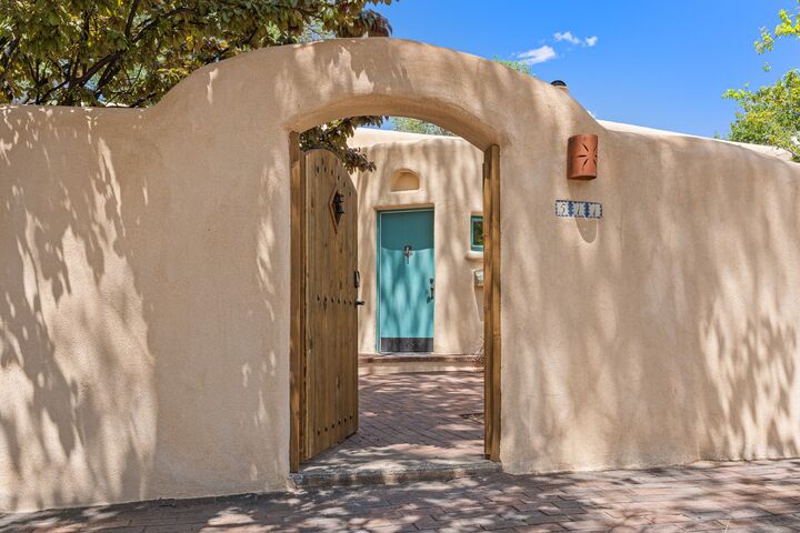 Property Photo:  511 E Palace Avenue  NM 87501 