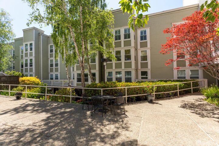 Property Photo:  2225 23rd Street 311  CA 94107 