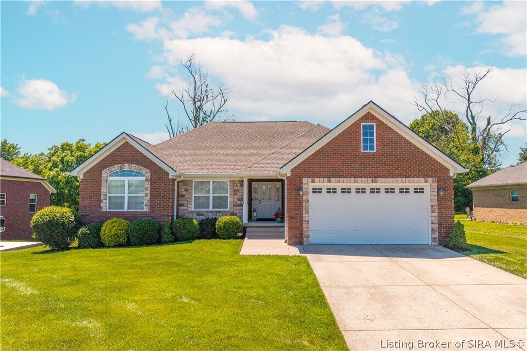Property Photo: 1017 Catalpa Drive IN 47122