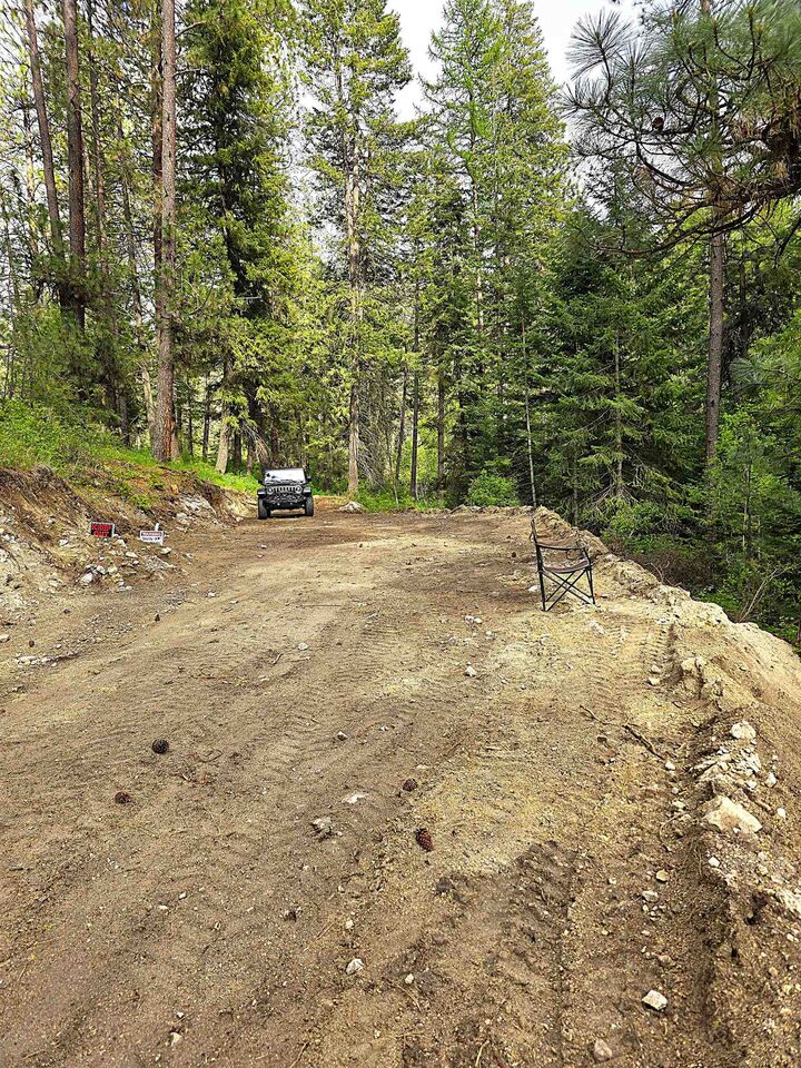 Property Photo:  22xxx N Madison Rd  WA 99021 