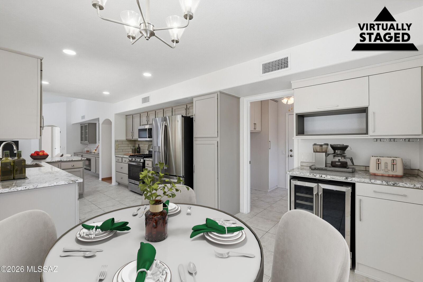 Property Photo: 14311 N Choctaw Drive AZ 85755