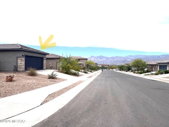 Property Photo: 353 N Spring Flower Drive AZ 85748