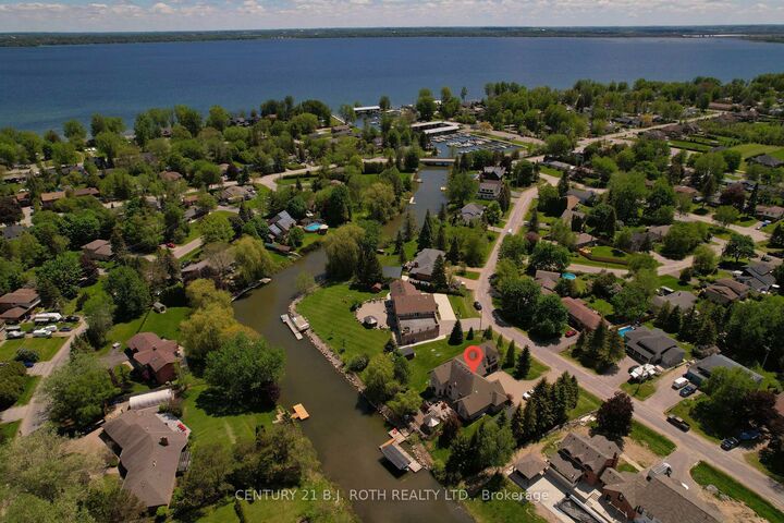 Photo de la propriété:  75 Marine Drive  ON L0L 1R0 