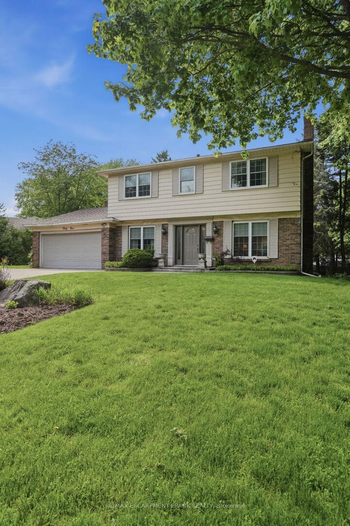 Property Photo: 39 Maureen Avenue ON L9G 3L7