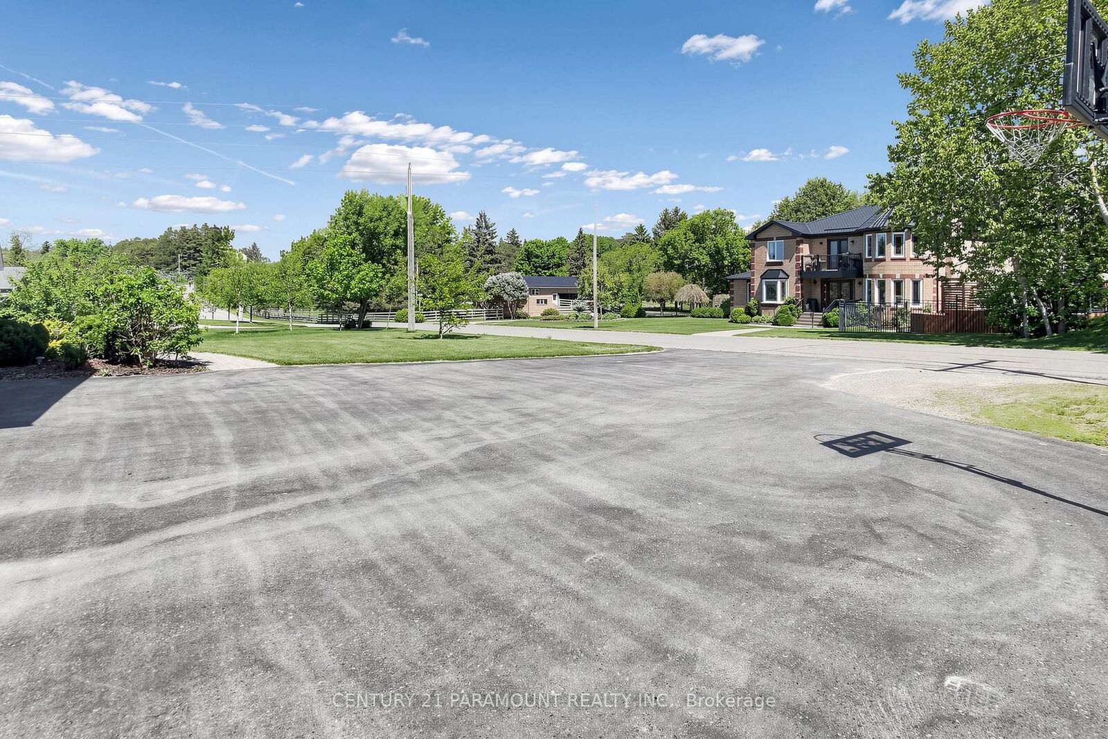 Property Photo:  48 Edmund Street  ON L7K 0K2 