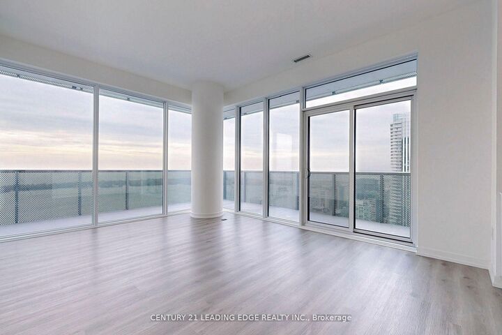 Property Photo:  138 Downes Street 5909  ON M5E 0E4 