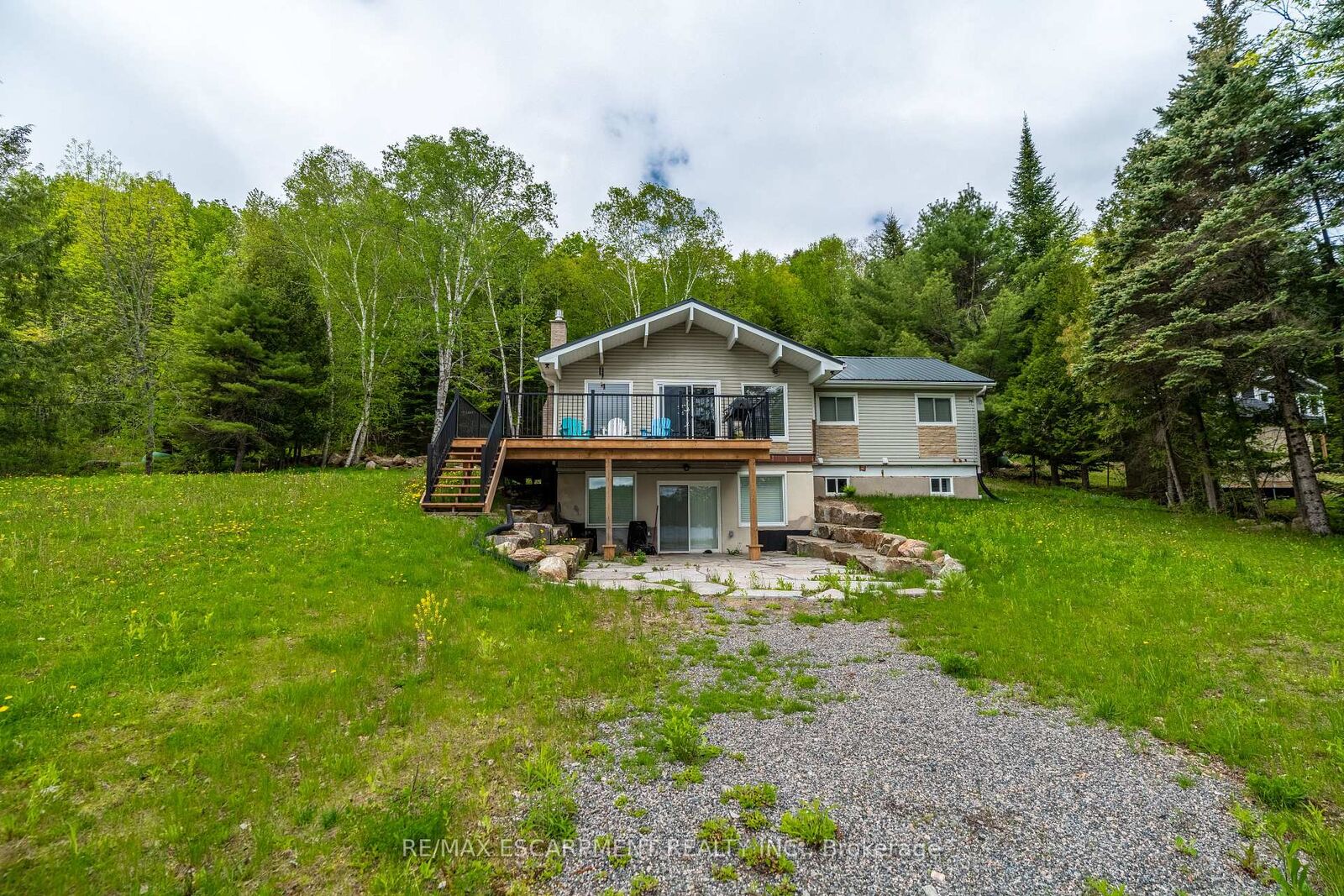Property Photo: 1056 Inawendawin Road ON P0B 1A0