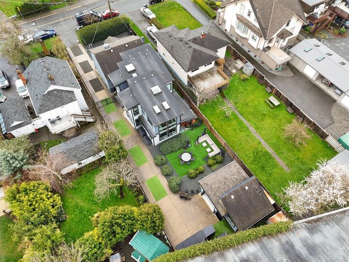 Property Photo: 838 Old Esquimalt Rd BC V9A 4X1
