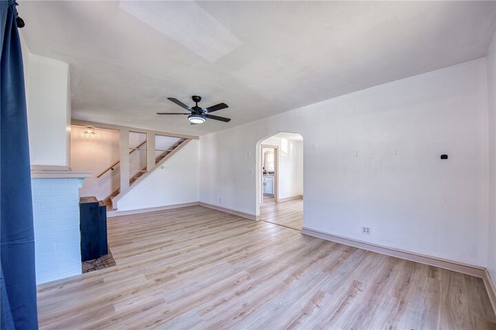 Property Photo:  113 Good Ln  PA 15237 