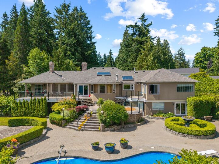 Property Photo: 13469 27 Avenue BC V4P 1Z1