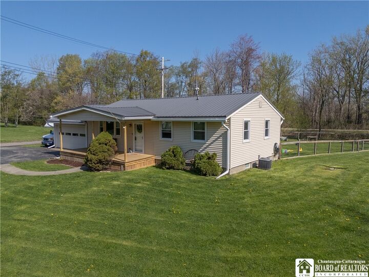 Property Photo:  10 Fourth Street  NY 14062 