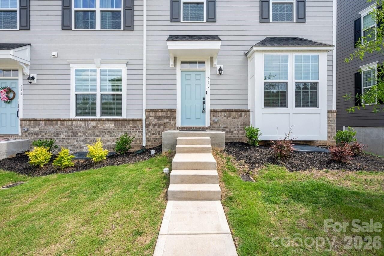Property Photo:  513 Evergreen Terrace 22  NC 28032 