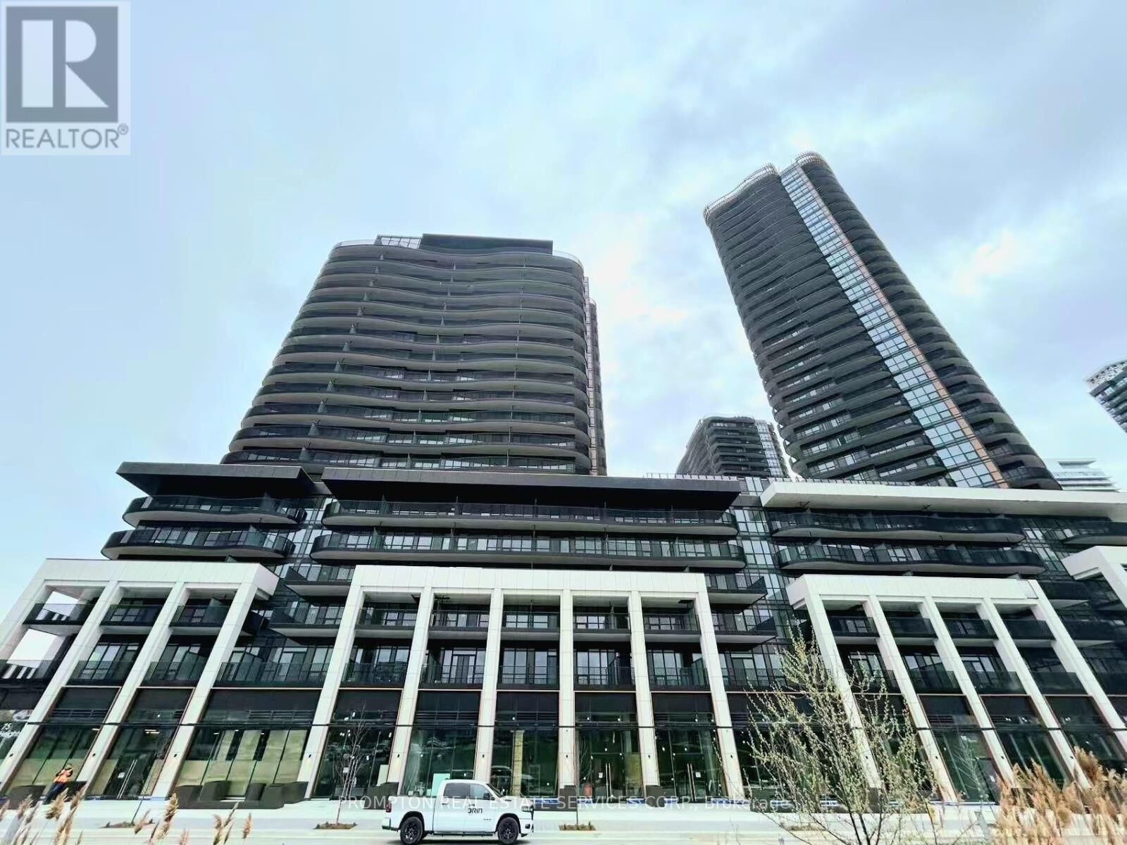 Property Photo:  75 Billes Heights 2207  ON M2K 0J8 