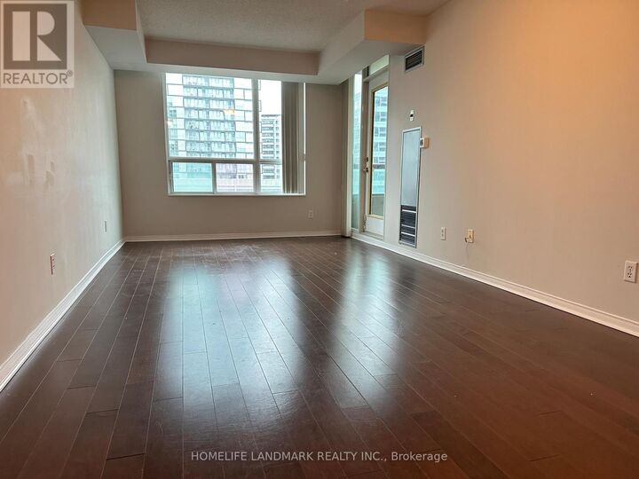 Property Photo:  238 Doris Avenue 1011  ON M2N 6W1 