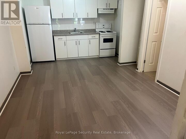 Property Photo:  691 Barton Street East  ON L8L 3A5 