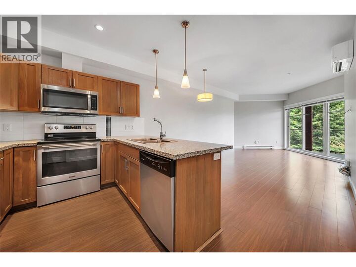 Property Photo: 3229 Skyview Lane 306 BC V4T 3J3