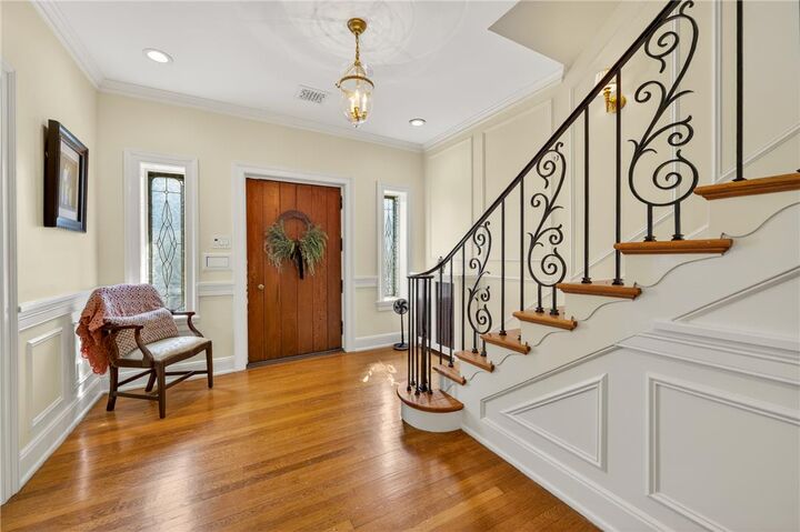 Property Photo:  675 Edgeboro Boulevard  PA 18017 