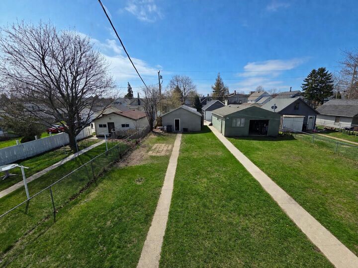 Property Photo: 919 High Ave WI 53081