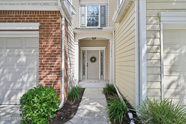 Property Photo:  11211 Castlemain Circle N  FL 32256 