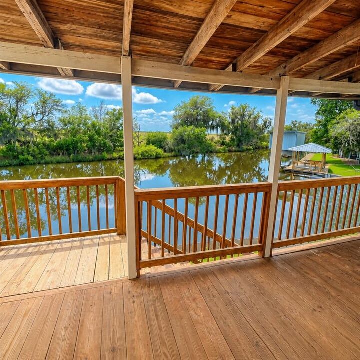 Property Photo:  150A W Shirley Road  LA 70083 