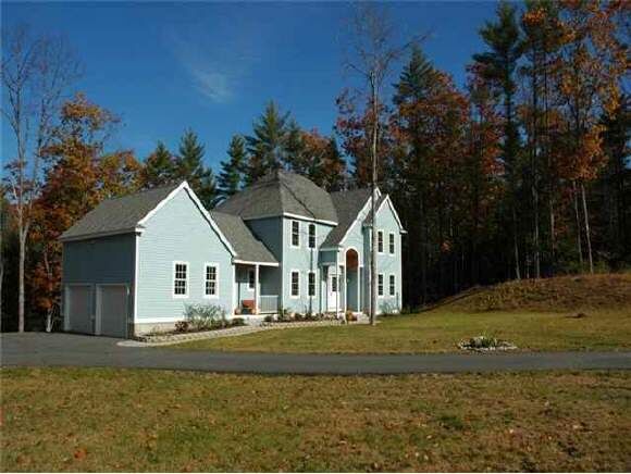 Property Photo:  19 First Settlement Lane  NH 03070 