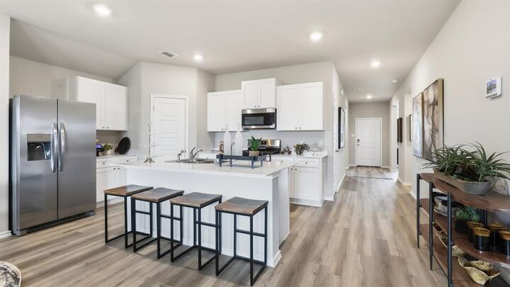 Property Photo:  9433 Walnut Cove Drive  TX 76108 