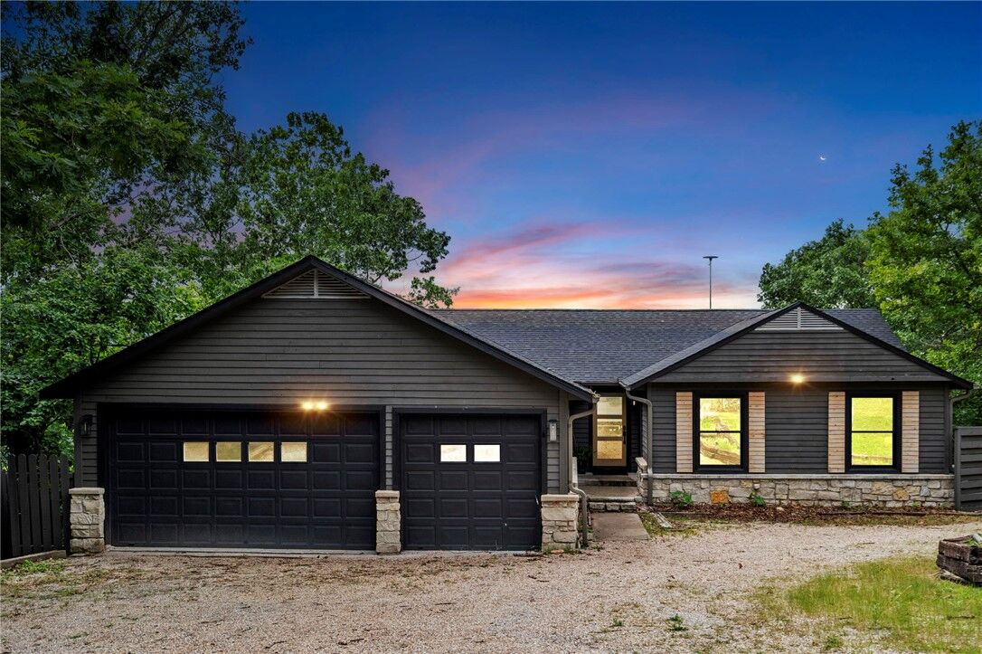 Property Photo: 3889 Mundell Road AR 72631