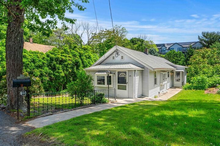 Property Photo:  25 Wonderland Ave  MA 01906 