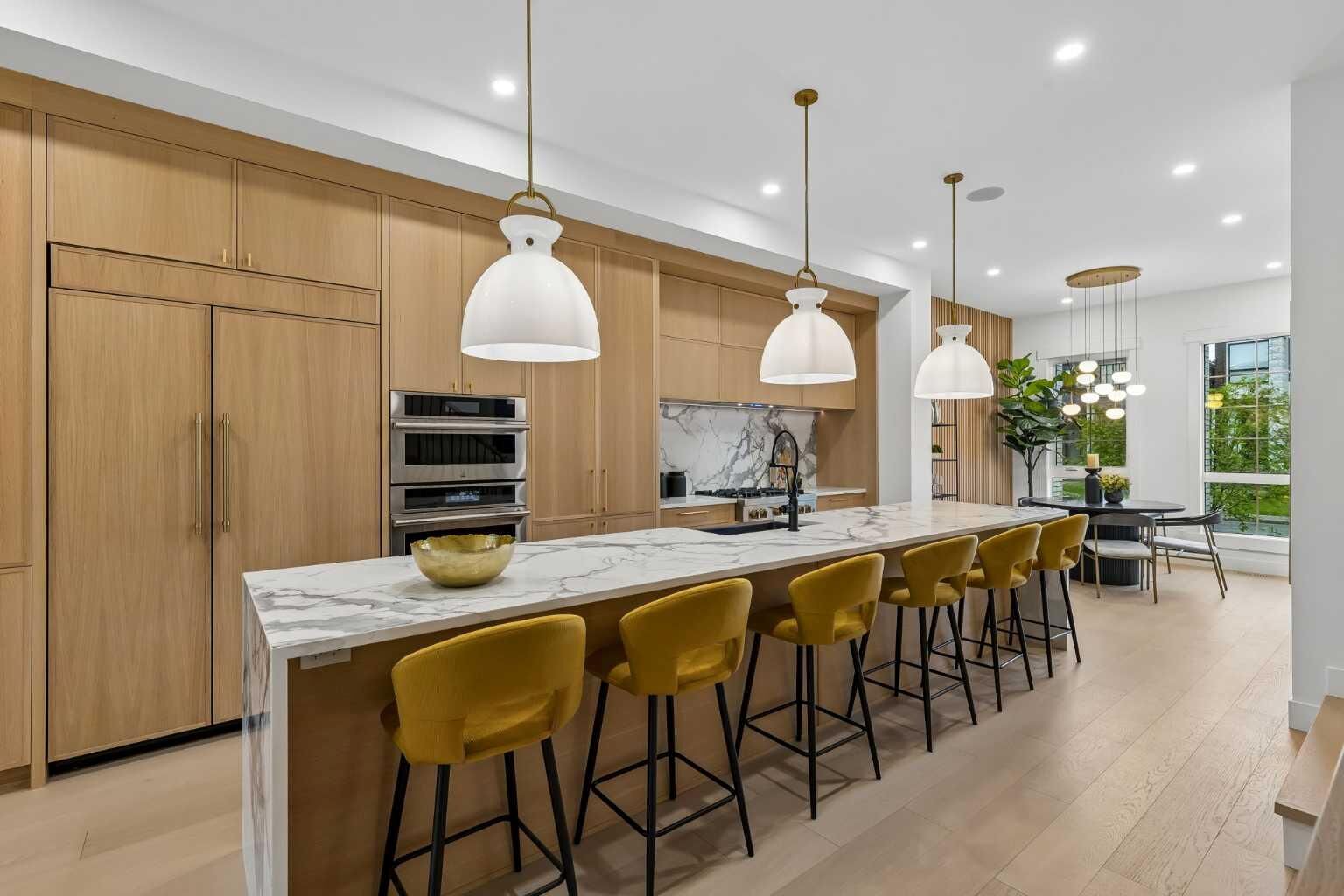 Property Photo: 1807 Broadview Road NW AB T2N 3H6