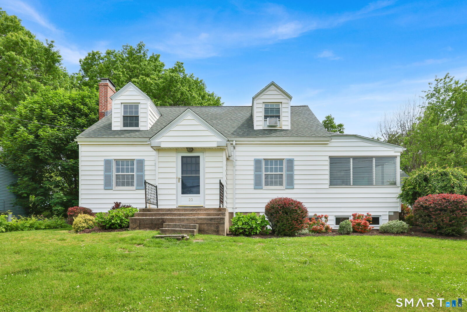 Property Photo:  23 Francis Avenue  CT 06111 