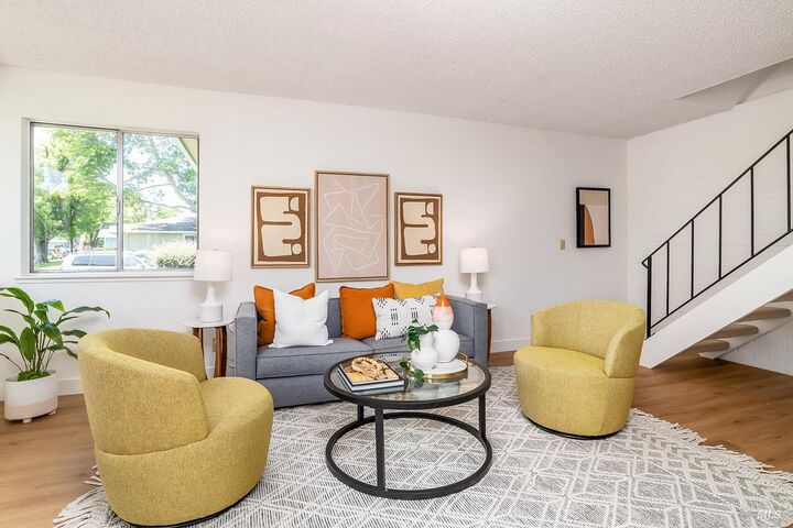 Property Photo:  33 Inyo Circle  CA 94947 