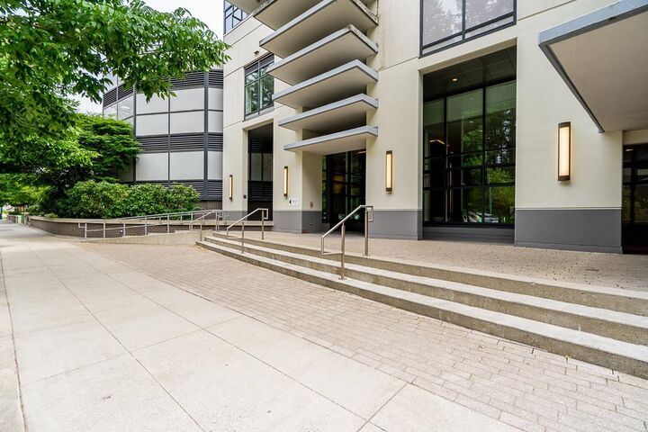 Photo de la propriété:  3080 Lincoln Avenue 3007  BC V3B 0L9 