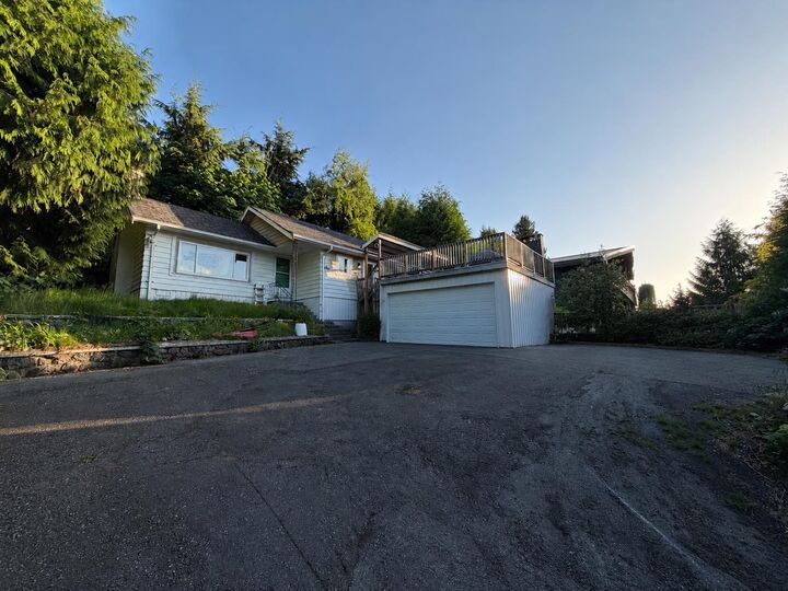 4660 207B Street — photo 1