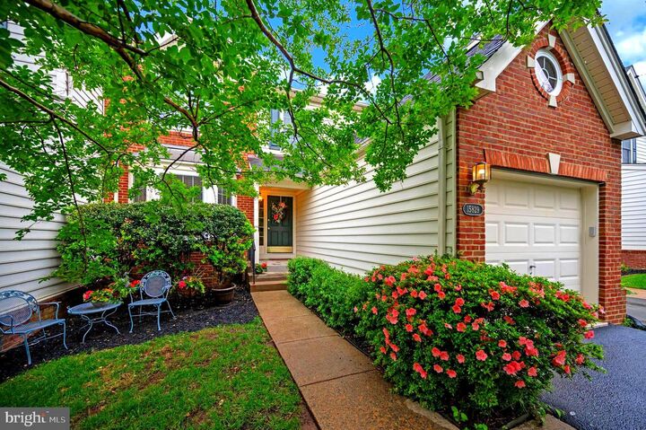 Property Photo:  15829 Fourmile Creek Court  VA 20169 