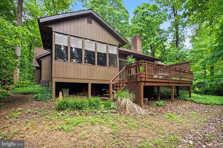 Property Photo:  30 Poplar Lane  PA 17022 