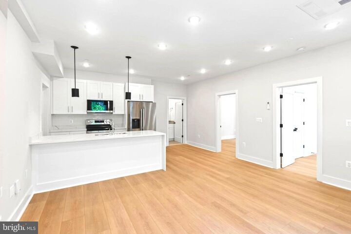 Property Photo:  2236 40th Street NW 4  DC 20007 