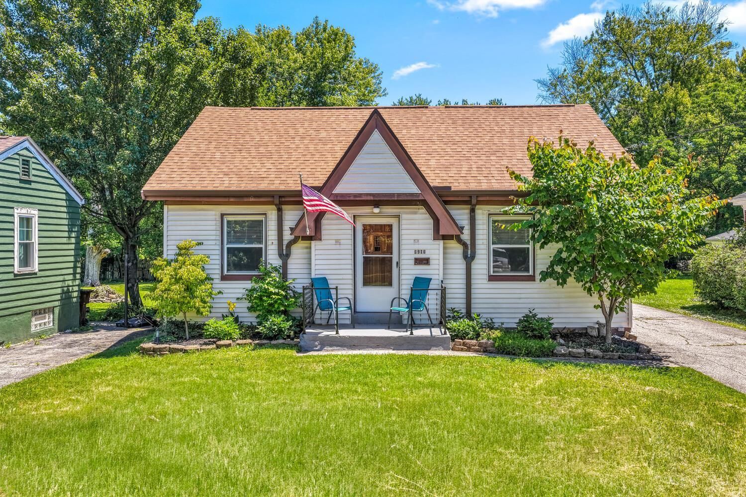 Property Photo:  6916 Kleindale Avenue  OH 45231 