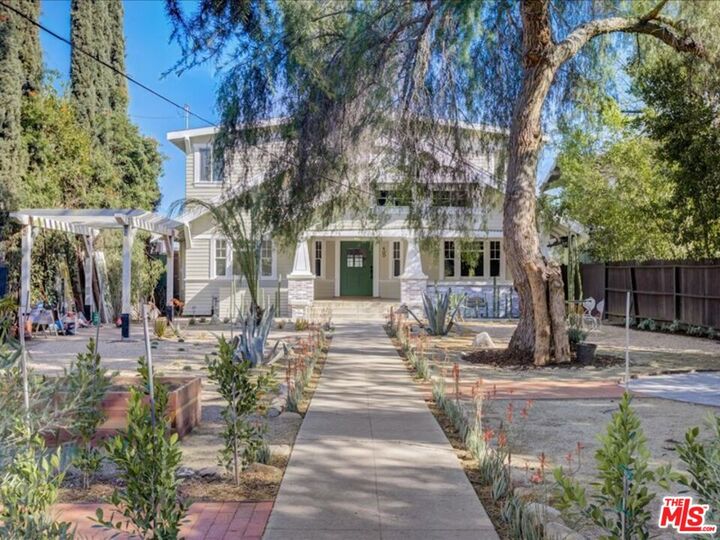 Property Photo:  400 N Avenue 66  CA 90042 