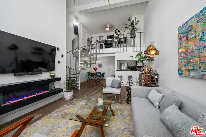Property Photo: 1440 Veteran Ave CA 90024