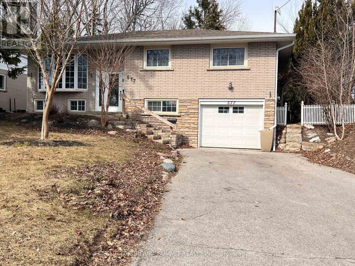 Property Photo:  577 Oshawa Boulevard North  ON L1G 5T8 