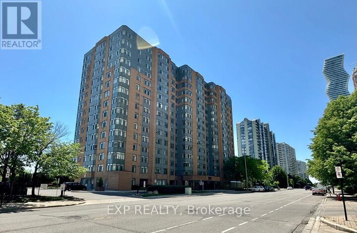 Photo de la propriété:  300 Webb Drive 303  ON L5B 3W3 