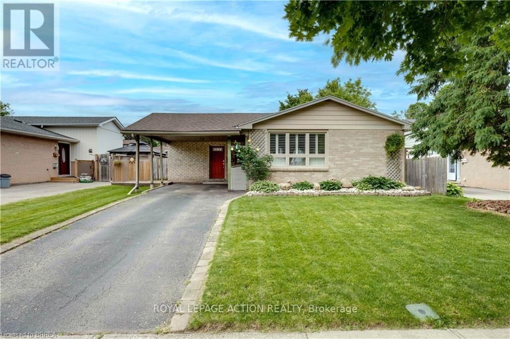Property Photo:  60 Woodlawn Avenue  ON N3V 1B3 
