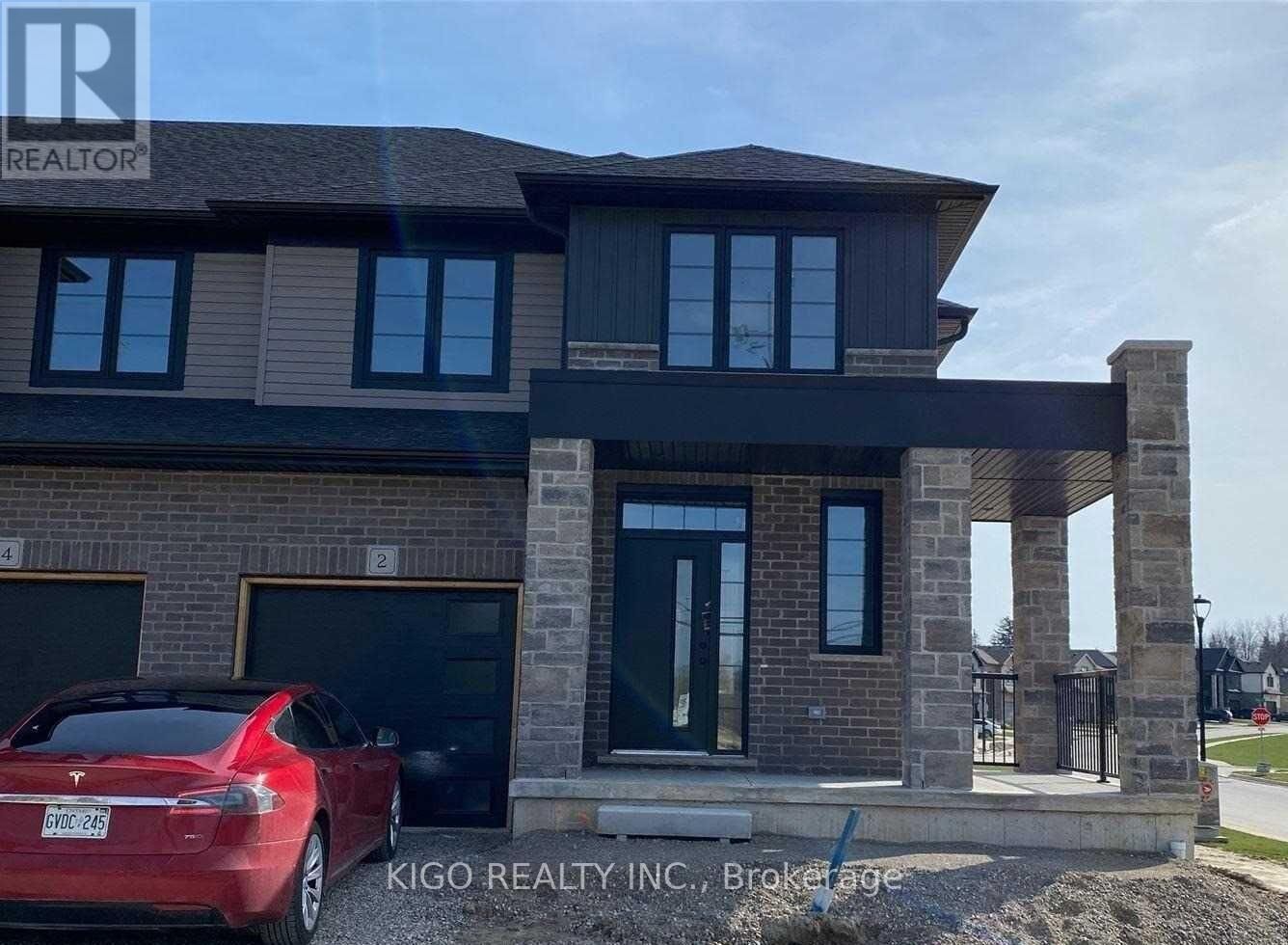 Property Photo:  3025 Doyle Drive Unit #2  ON N6M 0H2 