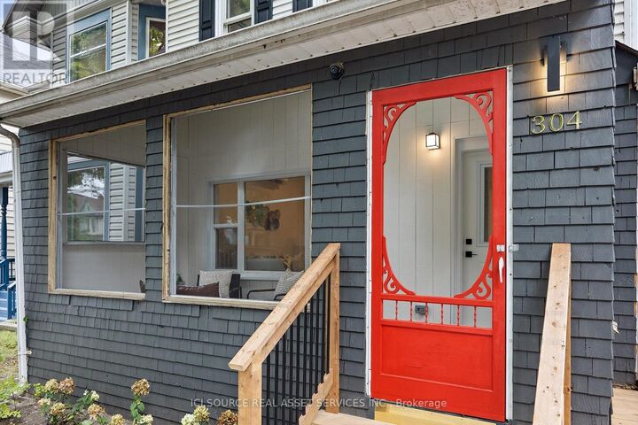 Property Photo:  304 Lincoln Road Unit 1  ON N8Y 2G4 